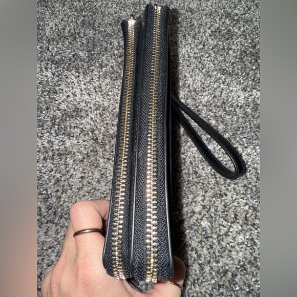 Kate Spade Staci Large Carryall Wristlet - Picture 7 of 12